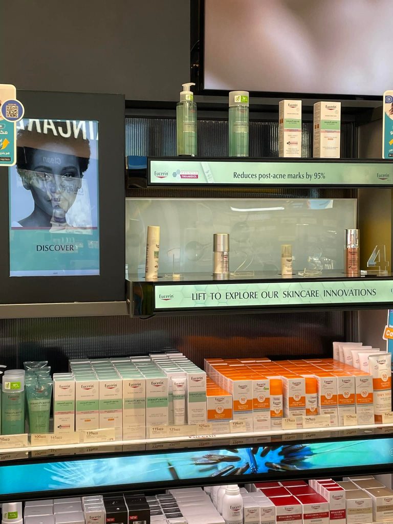 lift and learn solution with smart digital signage solution