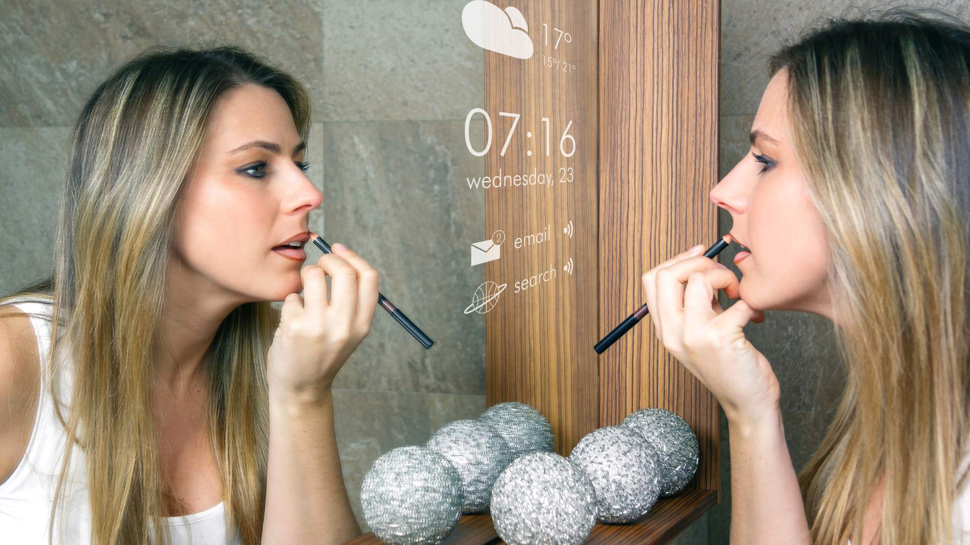 DIY-Smart-Mirrors-for-Retail_-Pros-Cons-and-What-to-Consider
